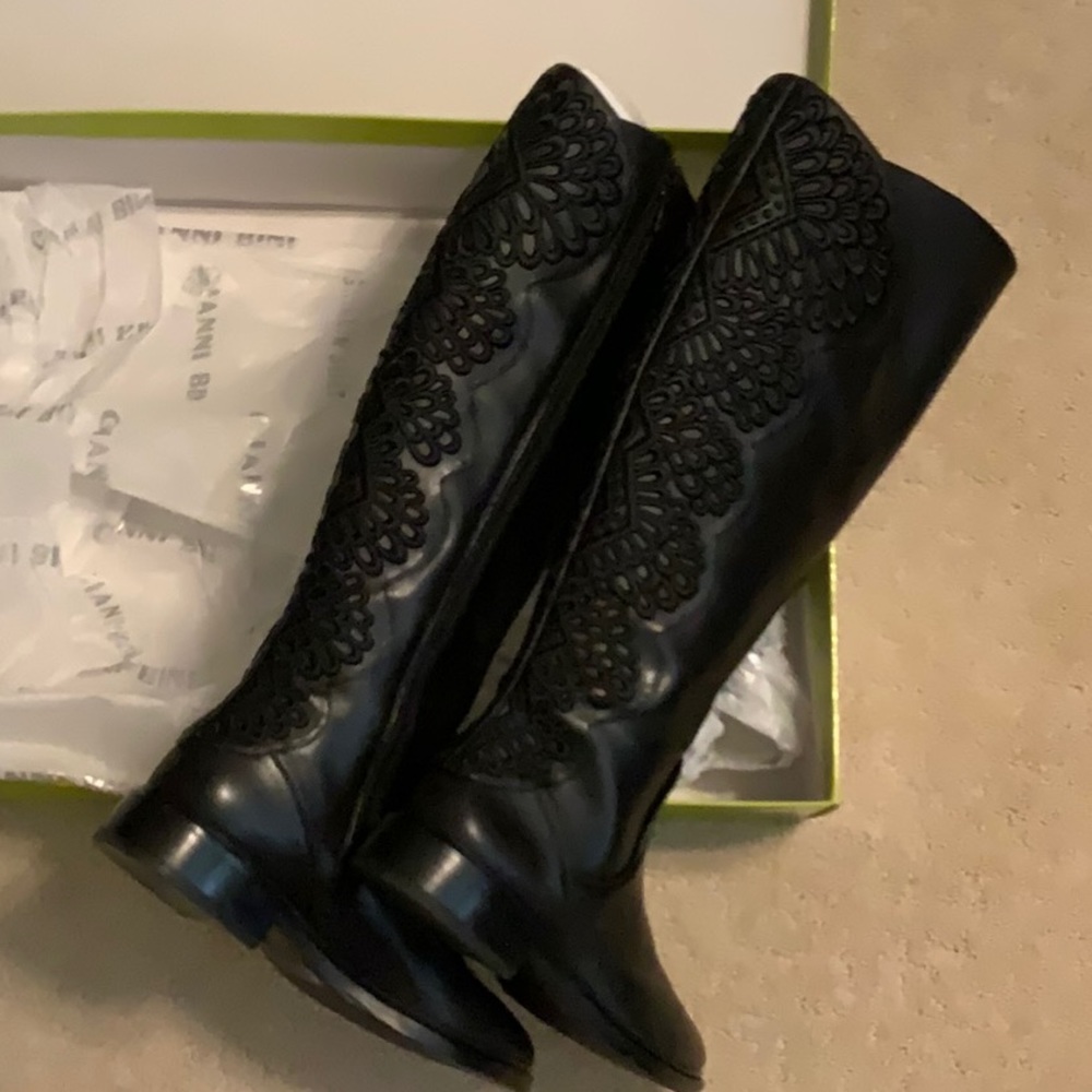 Black new embroidered leather boots NEW